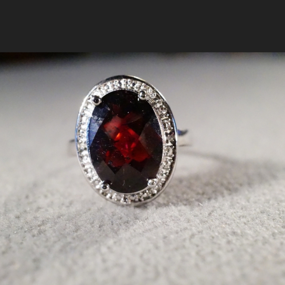 Garnet and white topaz ring, size 8.5 ring in 925 sterling silver